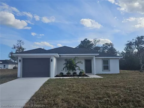 452 Flamingo Rd NE, Lake Placid, FL 33852