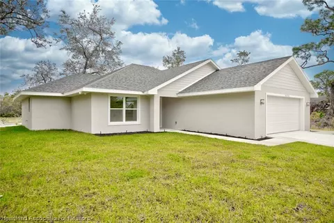 4020 Hedge Ave, Sebring, FL 33875 photo 2