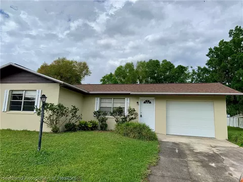 319 Garden Dr, Wauchula, FL 33873
