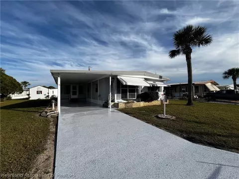 2748 Louis St, Sebring, FL 33872