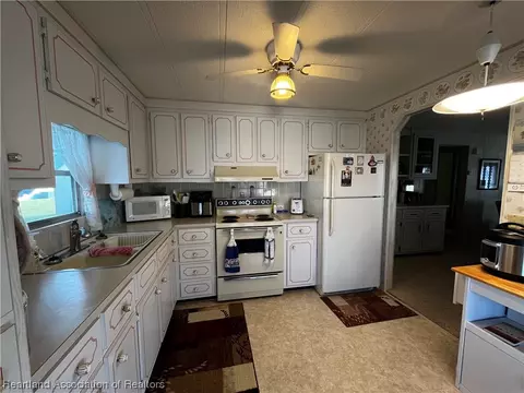 2748 Louis St, Sebring, FL 33872 photo 3