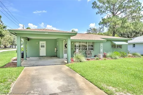 239 Quail Ave, Sebring, FL 33870 photo 2