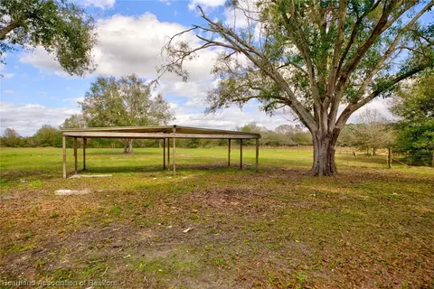 3132 Irish Dr, Lorida, FL 33857 photo 4