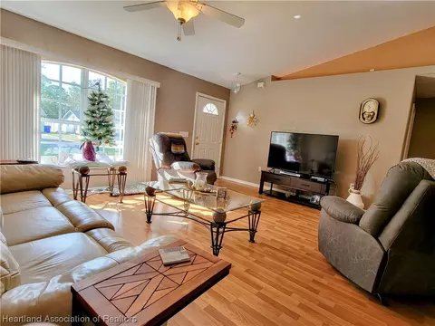 311 Thrush Ave, Sebring, FL 33870 photo 8