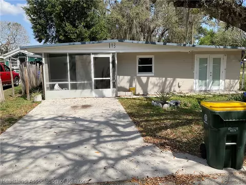 113 E Viola St, Avon Park, FL 33825 photo 1