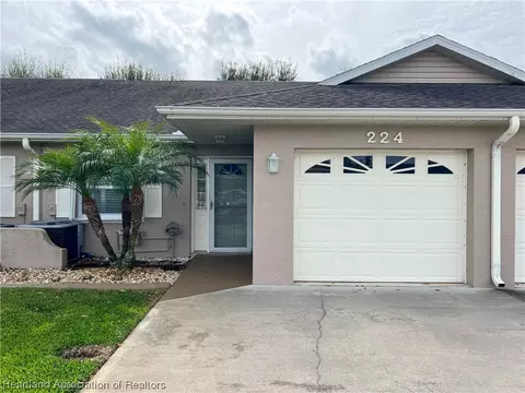 224 Country Club Dr, Lake Placid, FL 33852