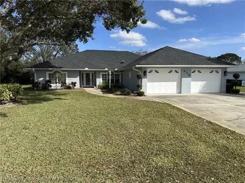 3716 Monza Dr, Sebring, FL 33872