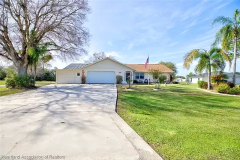 153 Friendly Cir, Sebring, FL 33876 photo 2