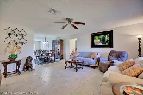 153 Friendly Cir, Sebring, FL 33876 photo 5