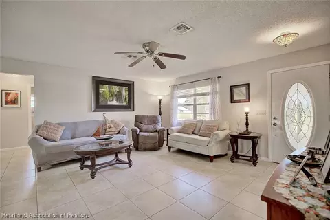 153 Friendly Cir, Sebring, FL 33876 photo 3