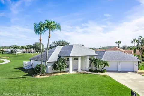 3071 Wynstone Dr, Sebring, FL 33875