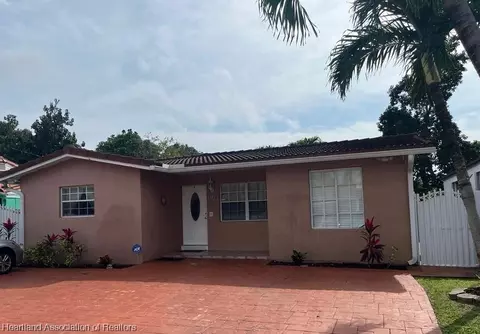 3140 NW 2nd St, Miami, FL 33125