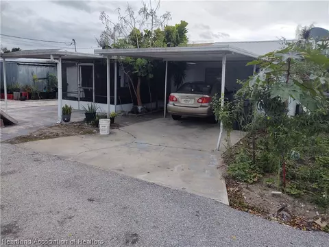 823 Gribble St, Avon Park, FL 33825