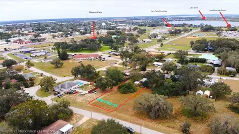 418 Ohio St, Lake Placid, FL 33852