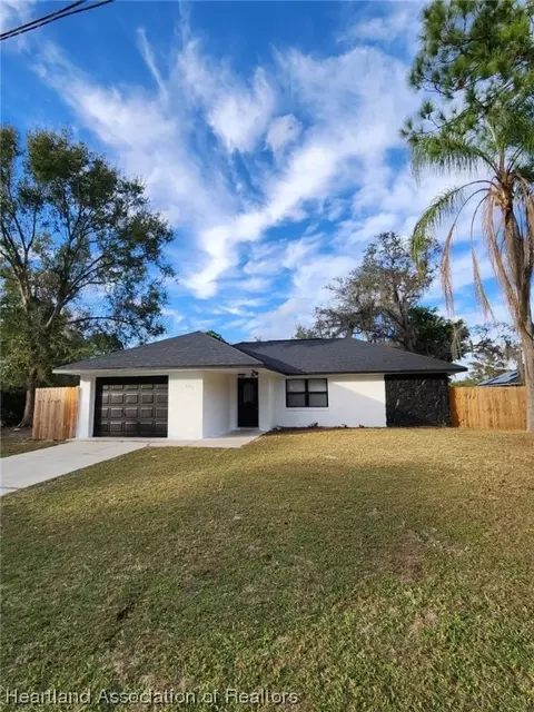 249 Raven Ave, Sebring, FL 33870