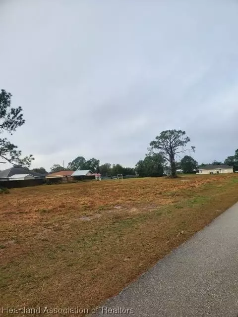 4307 Mackerel Dr, Sebring, FL 33870