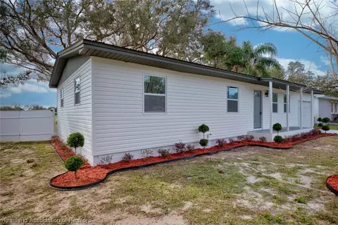 4625 Howard St, Sebring, FL 33870