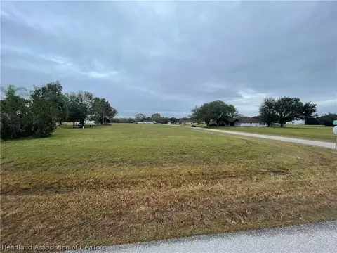 7017 Kenwood Pl, Sebring, FL 33876