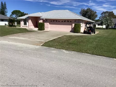 3604 Monza Dr, Sebring, FL 33872 photo 2