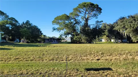110 Friendly Cir, Sebring, FL 33876