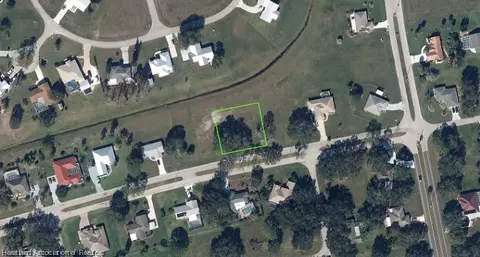 616 Spring Lake Blvd, Sebring, FL 33876 photo 3