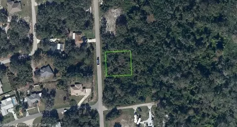 5608 Thunder Rd, Sebring, FL 33876 photo 2