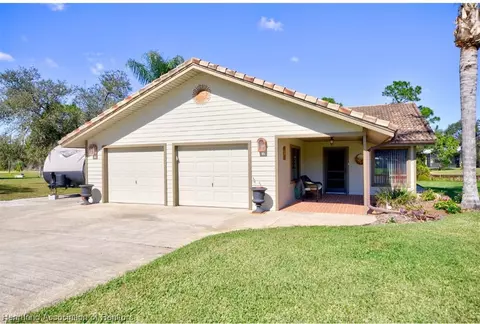 3027 Ash St, Lake Placid, FL 33852