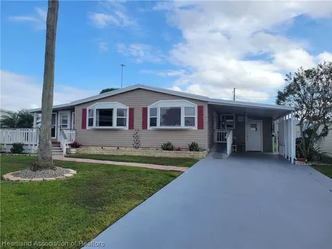 415 Day Lily St, Sebring, FL 33876