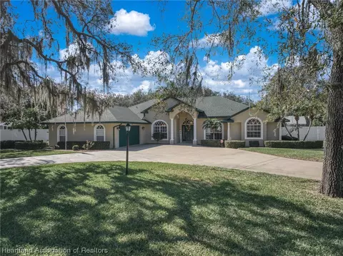1403 W Stratford Rd, Avon Park, FL 33825