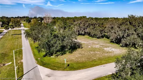 6125 Pine Ln, Sebring, FL 33876