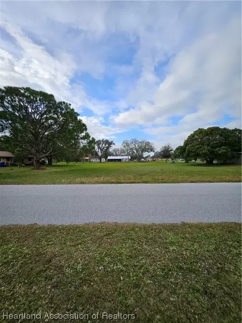 7232 Coral Ridge Rd, Sebring, FL 33876
