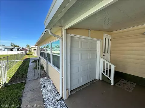 3320 Fairmount Dr, Sebring, FL 33870 photo 2