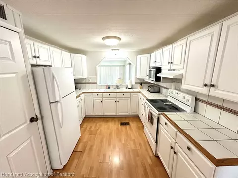 3320 Fairmount Dr, Sebring, FL 33870 photo 8