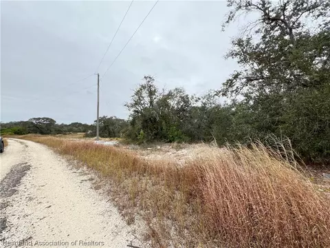308 Dargen Dr, Lake Placid, FL 33852
