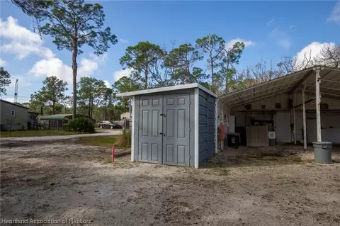 203 E Maxanna Blvd, Sebring, FL 33875 photo 13