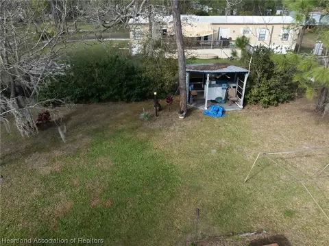 203 E Maxanna Blvd, Sebring, FL 33875 photo 9
