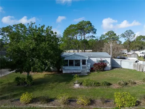 203 E Maxanna Blvd, Sebring, FL 33875