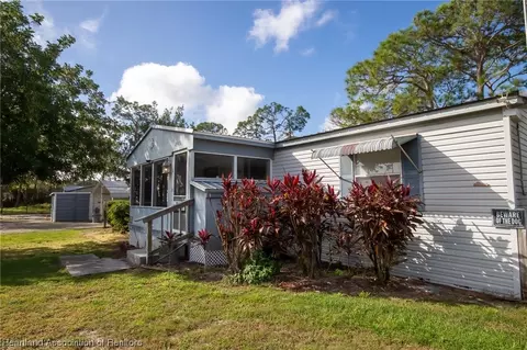203 E Maxanna Blvd, Sebring, FL 33875 photo 16