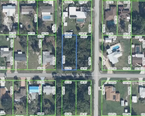 303 Kite Ave, Sebring, FL 33870