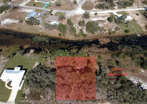 495 Lake Helen Dr, Lake Placid, FL 33852