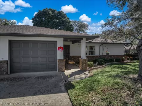 2410 Davis Cir, Sebring, FL 33870