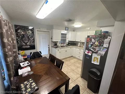 Kitchen - 1406 Stenewahee Ave, Sebring, FL 33870 photo 1 of 2