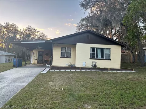 1406 Stenewahee Ave, Sebring, FL 33870