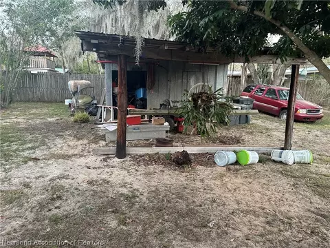 Exterior - 1406 Stenewahee Ave, Sebring, FL 33870 photo 8 of 9