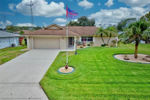 3016 Jacaranda Ave, Lake Placid, FL 33852