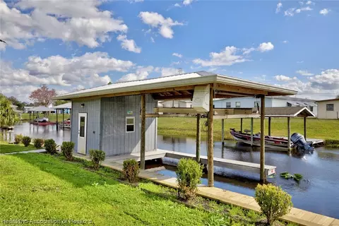 149 Dominion St, Lorida, FL 33857 photo 3