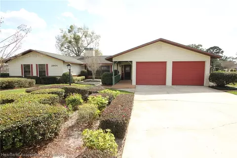 2904 Divot Rd, Sebring, FL 33872