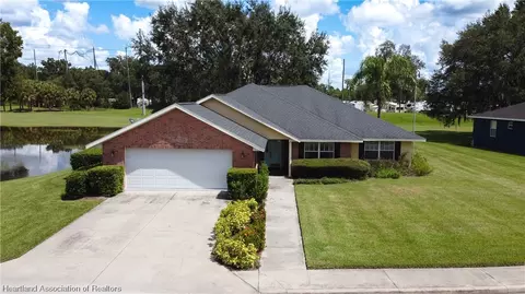 2992 Oaks Bnd, Bowling Green, FL 33834
