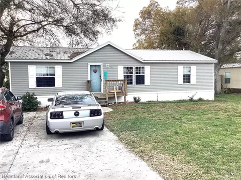 1032 Blue Heron Ln, Moore Haven, FL 33471
