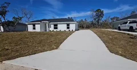 319 Hoover Ave NE, Lake Placid, FL 33852